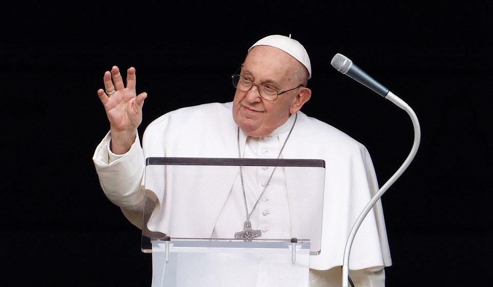 Pope Francis, recovering from bronchitis, calls for end of Gaza conflict - Pinas Times