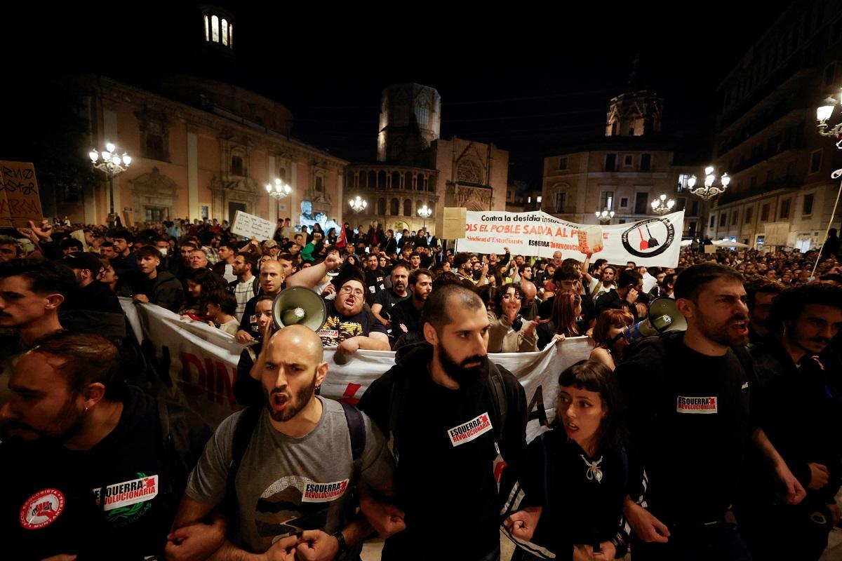 Thousands Protest Spain's Response to Deadly Floods - Pinas Times