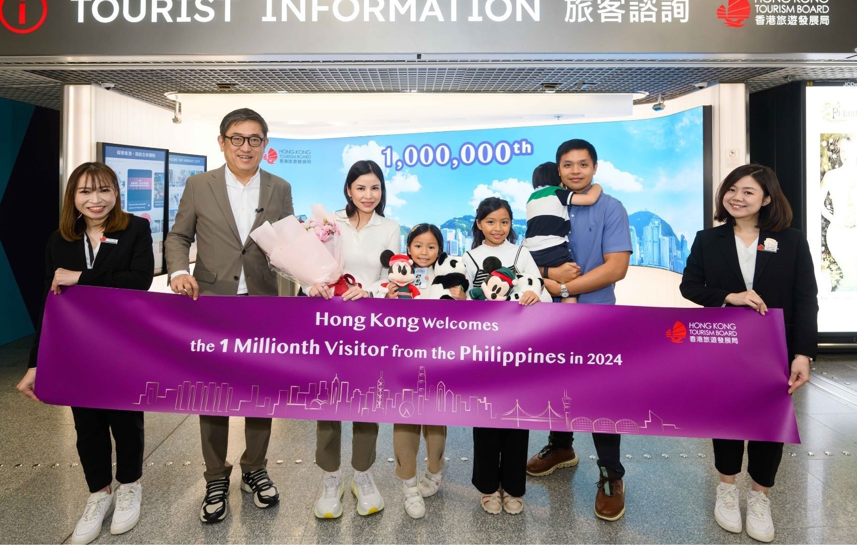 Hong Kong Welcomes Millionth Filipino Family Visitor of 2024