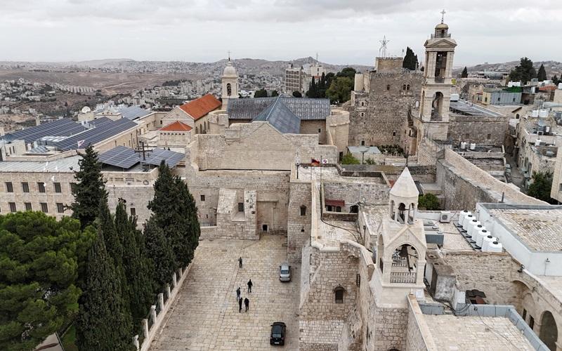 Christmas in Bethlehem Is Tough as Christians Leave West Bank