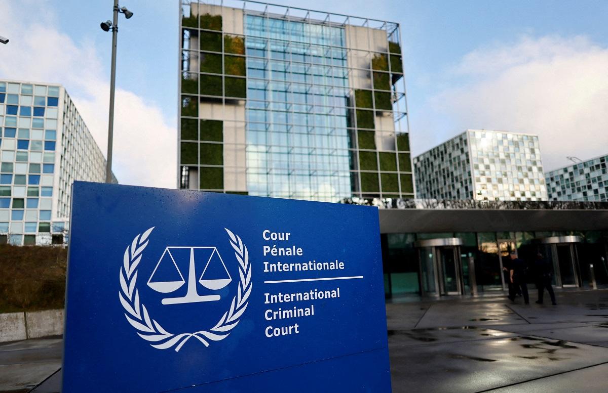 DMW Urges Filipinos Abroad: Follow Laws Amid Duterte Protests - Pinas Times