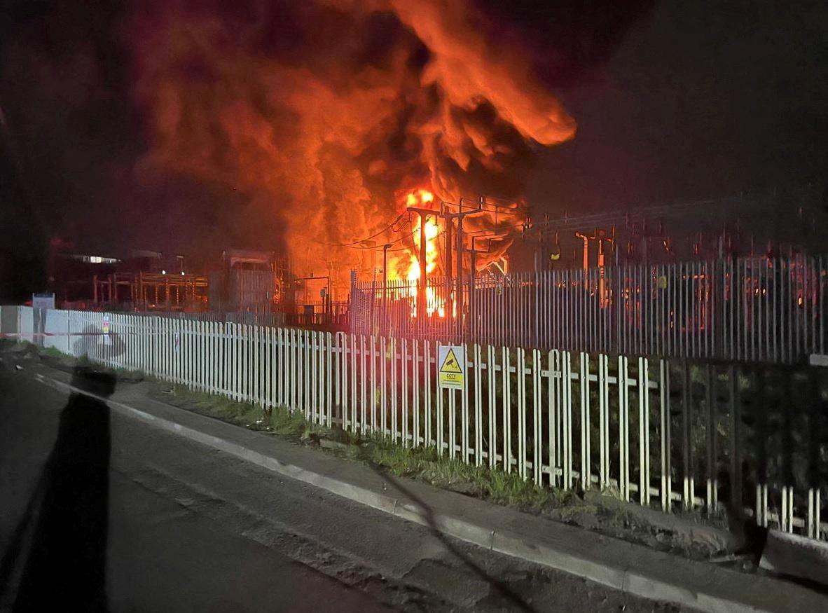 Massive Fire Shuts Heathrow, Delays Flights Worldwide - Pinas Times