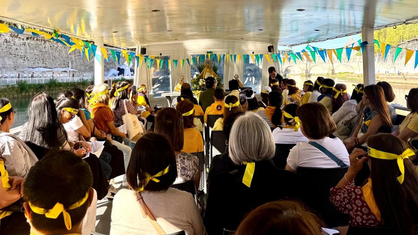 Pinoy Devotees Bring Peñafrancia Fluvial Procession to Rome