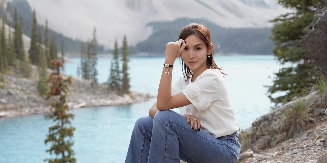 Kyline Alcantara Calls Canada’s Moraine Lake a Divine Masterpiece